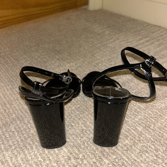 Gianni Bini Black strappy heels - Picture 3 of 4